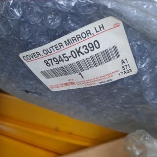 VARIOS RECAMBIOS ORIGINALES TOYOTA