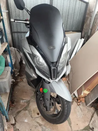 Kymco Superdink 350i ABS