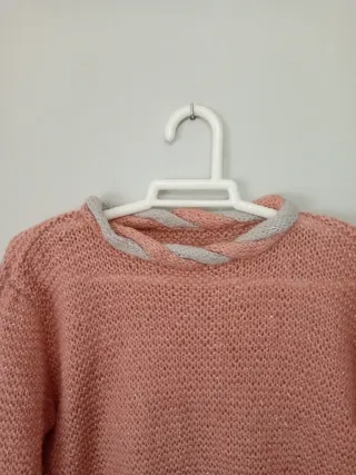 Jersey tejido a mano gris rosa brillante