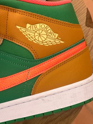 Air Jordan 1 Mid Verde/Naranja Talla 49.5