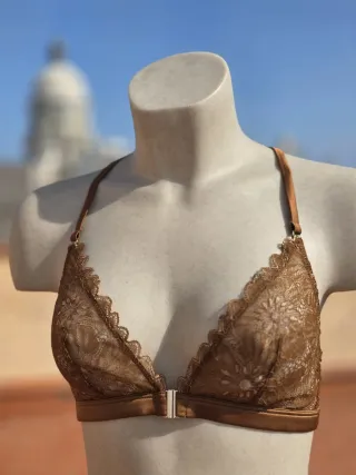 Bañador Yamamay azul con volantes