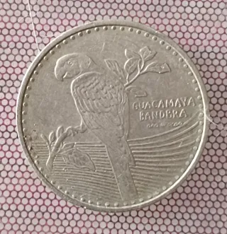 Moneda Guacamaya Bandera