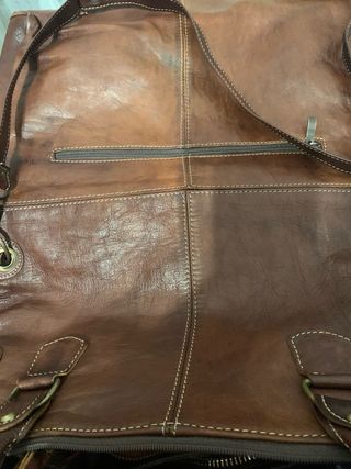 Bolso de piel marrón, hombro o bandolera