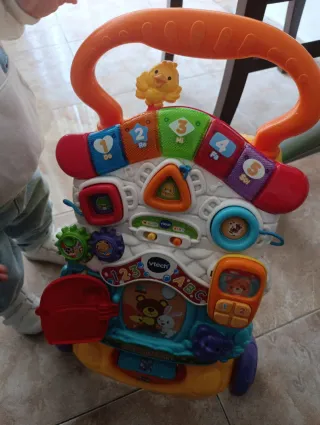 Correpasillos infantil con juegos