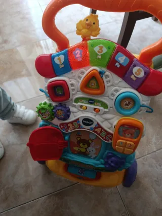 Correpasillos infantil con juegos