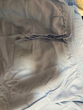 Camisa elegante para utilizar con falda.