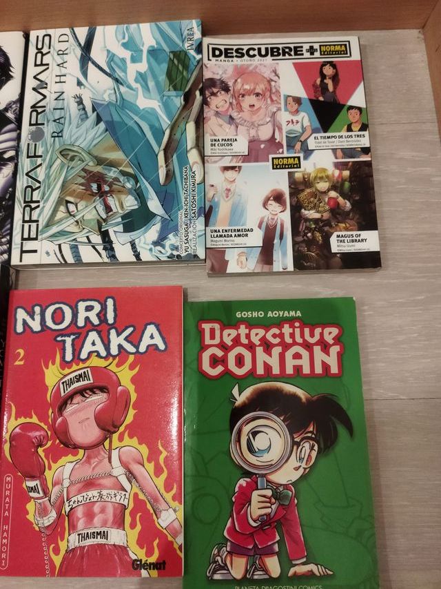 8 Libros Anime/ Manga x 5€