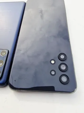 Lote 2 Samsung S20 FE y A32 Azul