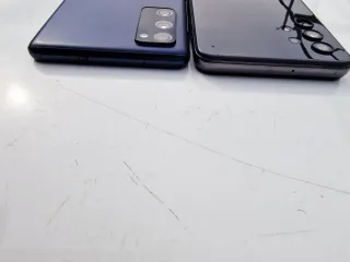 Lote 2 Samsung S20 FE y A32 Azul