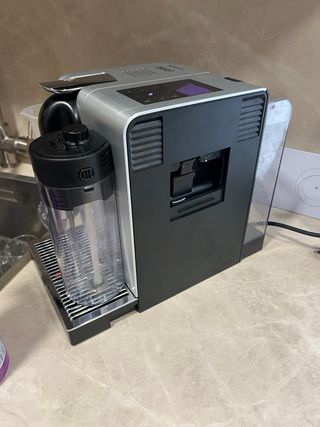 Cafetera DeLonghi Lattissima Pro