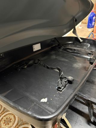 Baúl / Cofre de Techo con sus soportes