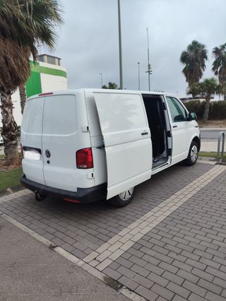 Volkswagen Transporter T6 2021
