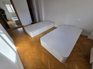 Somieres con  patas, canapes abatibles y colchones