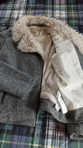 Cazadora Trafaluc gris talla M