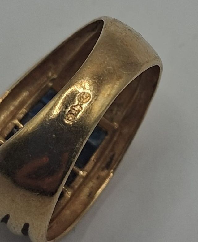 Anillo Doble P. Azul. oro 18k, 6,4gr. Ref. G-120.