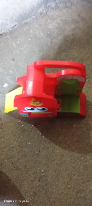 Elevador para coches de juguete