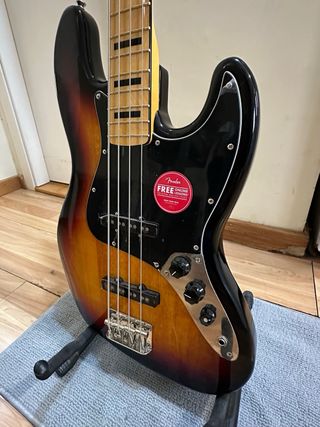 Bajo Squier Jazz Bass Classic Vibe 70's by Fender