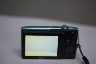 Cámara Nikon Coolpix S3300 16MP Azul