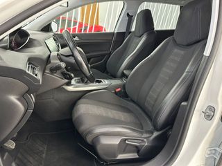 PEUGEOT 308 SW Allure BlueHDI 130 SS