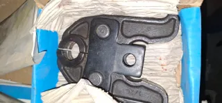 Pinza ganascia a pressare D4/2 Made in Italy