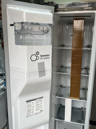 FRIGORÍFICO AMERICANO LG GSLV70PZTD – 650 L – INVE