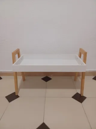 Mueble auxiliar tipo bandeja