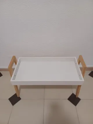 Mueble auxiliar tipo bandeja