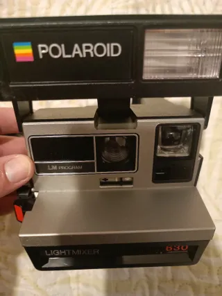 Fotocamera istantanea Polaroid multicolore