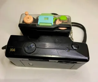 Lote Cámaras Action Sampler y Kodak VR35