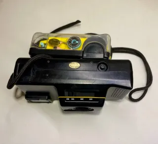 Lote Cámaras Action Sampler y Kodak VR35