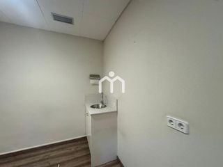 Local comercial en alquiler en Centre en Badalona