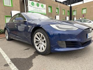 Tesla Model S 2016