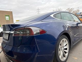 Tesla Model S 2016