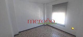 Chalet en venta en Peña de las Águilas en Elche