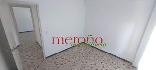 Chalet en venta en Peña de las Águilas en Elche