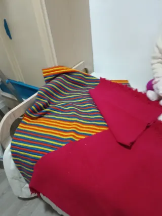 Traje de época azul y dorado