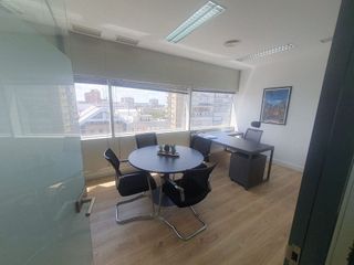 Oficina en alquiler en La Buhaira en Sevilla