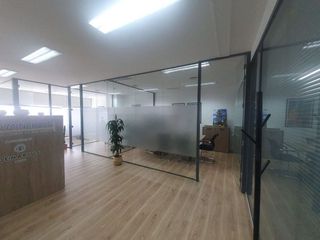 Oficina en alquiler en La Buhaira en Sevilla
