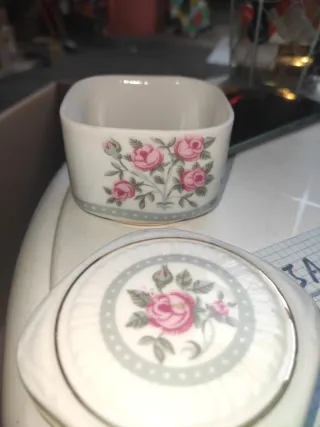 Joyero porcelana rosas c35