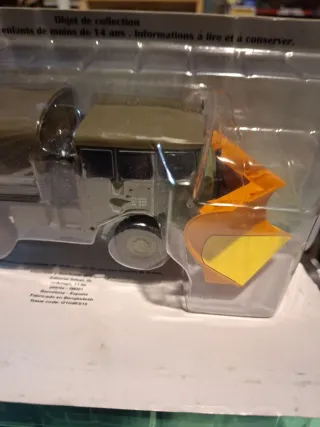 Berliet quitanieves militar 1:43