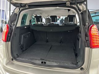 PEUGEOT 5008 Style 1.6 BlueHDi 88KW 120CV