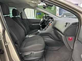 PEUGEOT 5008 Style 1.6 BlueHDi 88KW 120CV