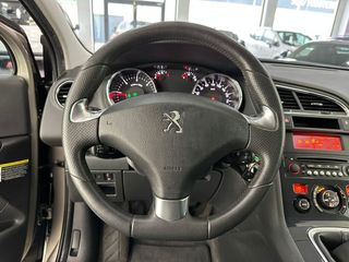 PEUGEOT 5008 Style 1.6 BlueHDi 88KW 120CV