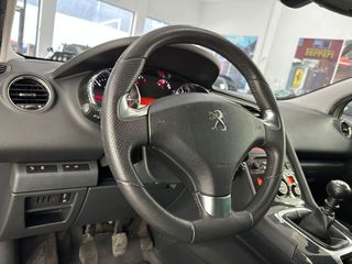 PEUGEOT 5008 Style 1.6 BlueHDi 88KW 120CV