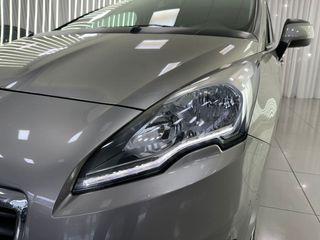 PEUGEOT 5008 Style 1.6 BlueHDi 88KW 120CV