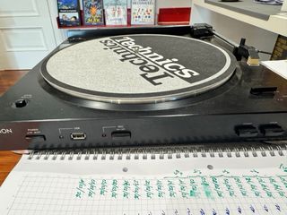 Tocadiscos Denon Negro