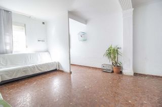 Piso en venta en La Plata en Sevilla