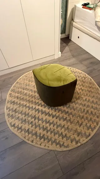 Puff hoja verde y marrón