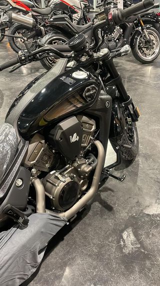 Benda Darkflag 500 Negra
