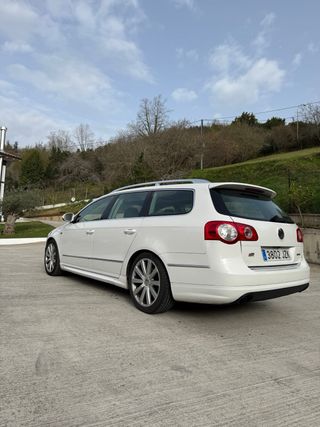 Volkswagen Passat R-line